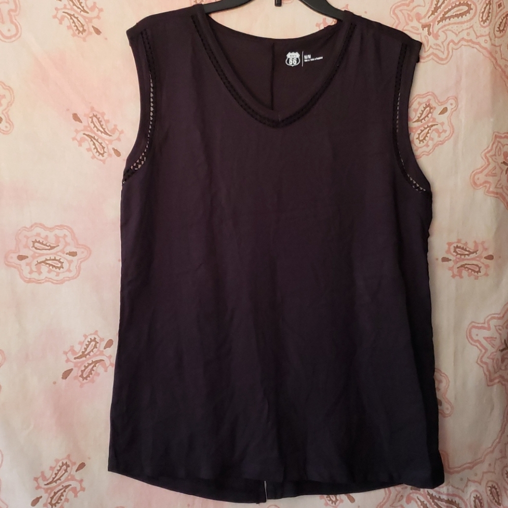 Crochet Black Sleeveless Top. Flowy. Warm weather